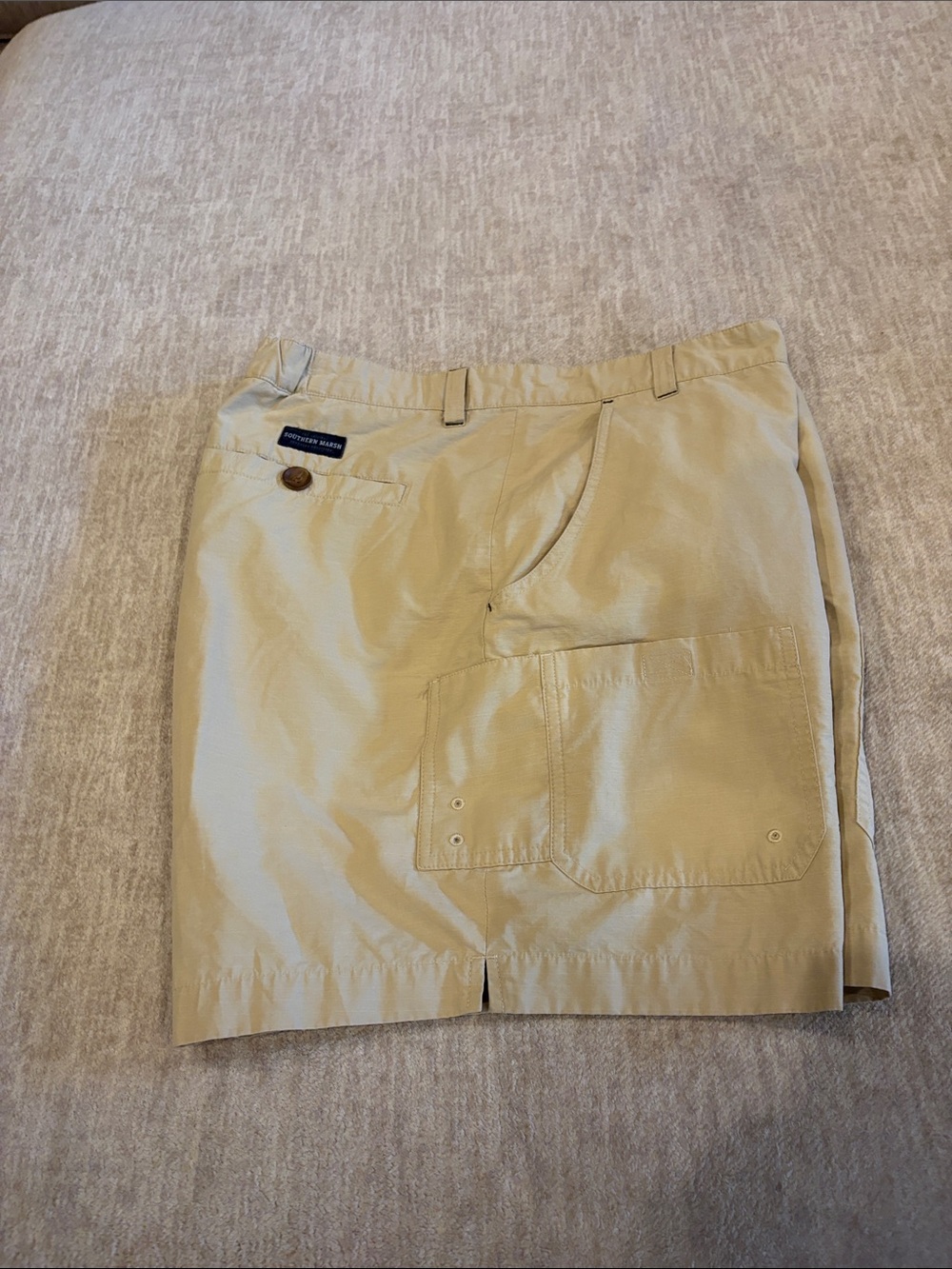 Vineyard Vines Men's Tan Cargo Shorts
